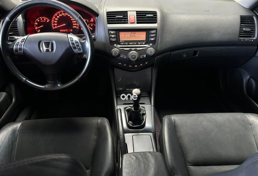 HONDA Accord 2005
