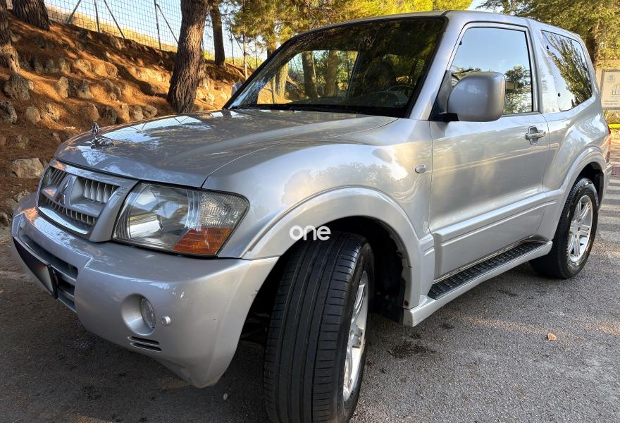 MITSUBISHI Montero 2004