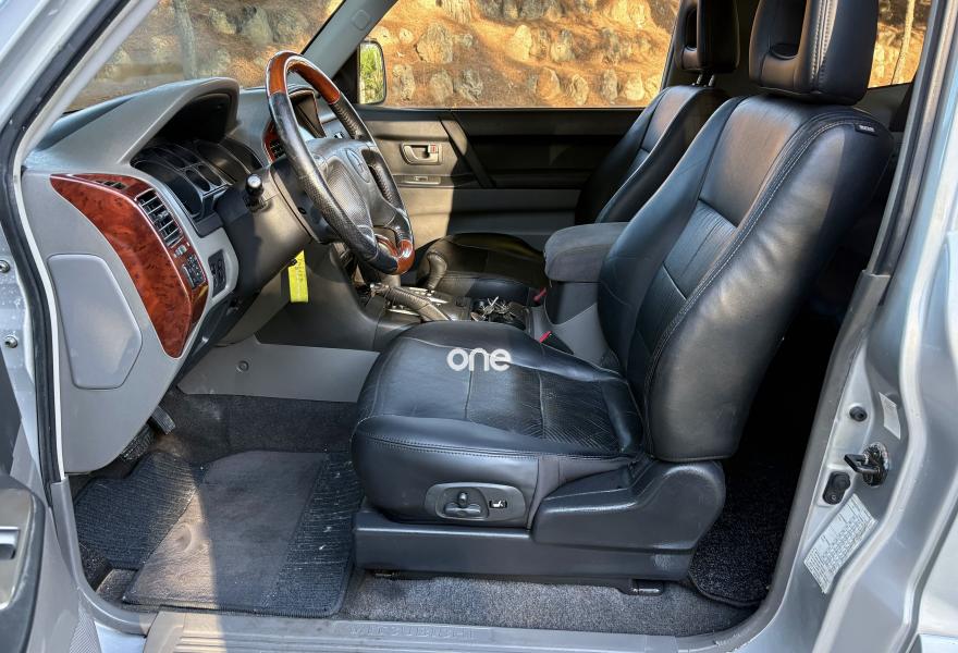 MITSUBISHI Montero 2004