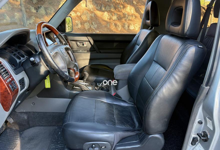 MITSUBISHI Montero 2004