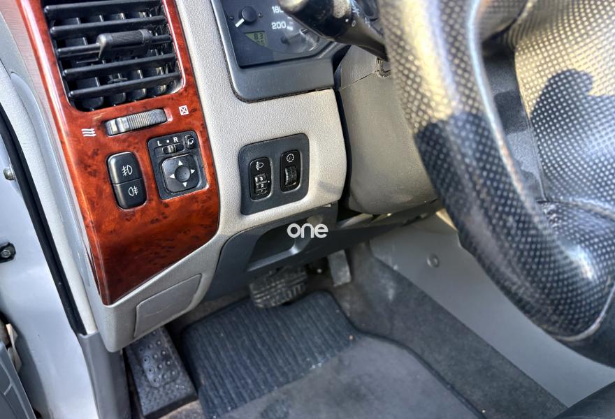 MITSUBISHI Montero 2004